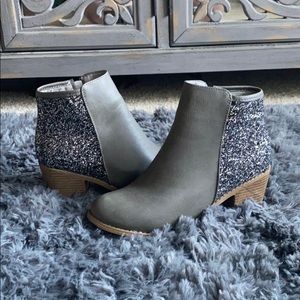 Grey glitter booties BNWOT